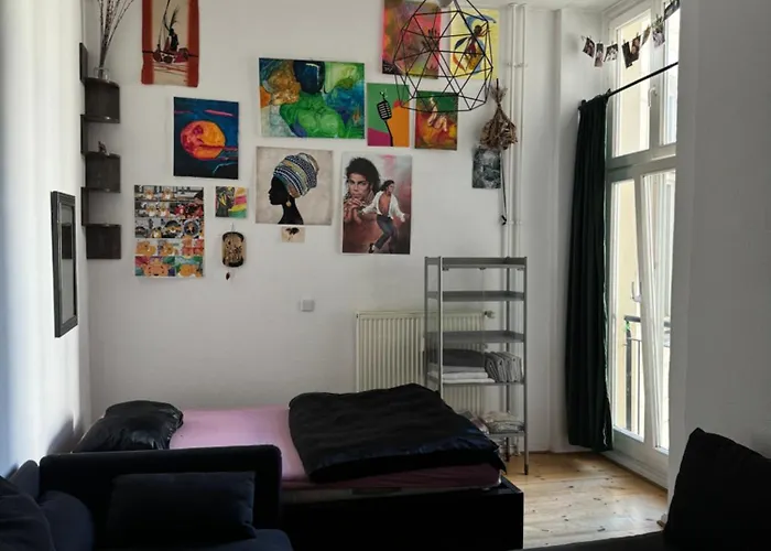 Simple Room Berlin Mitte Artist And Lgbtq Friendly