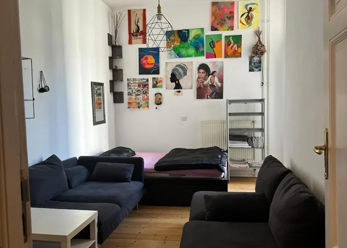 Simple Room Berlin Mitte Artist And Lgbtq Friendly