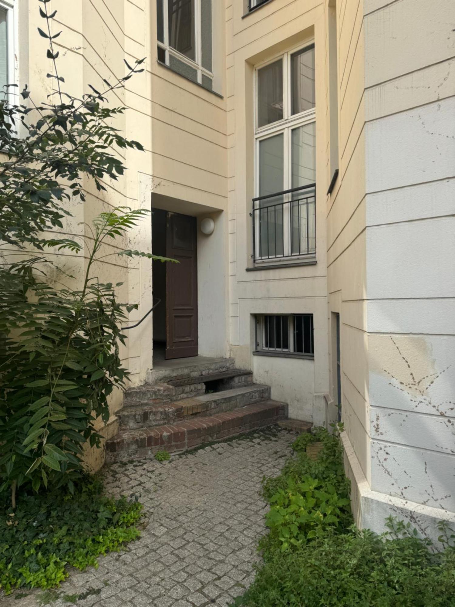 Simple Mitte Artist And Lgbtq Friendly